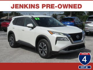 Used 2022 Nissan Rogue SV image 1