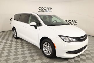 Used 2023 Chrysler Voyager LX image 1