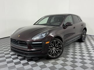 Certified 2025 Porsche Macan image 1