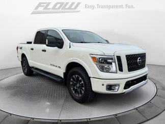 Used 2019 Nissan Titan PRO-4X w/ Pro-4x Convenience Package image 1