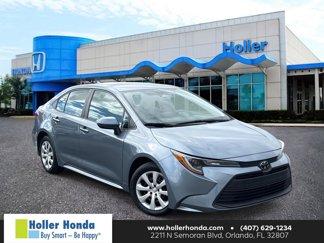 Used 2024 Toyota Corolla LE image 1