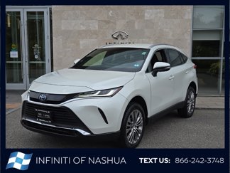 Used 2022 Toyota Venza XLE image 1