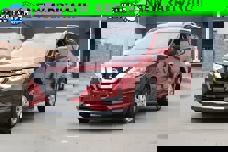 Used 2020 Nissan Rogue SV image 1
