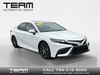 Used 2023 Toyota Camry SE image 1