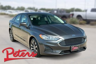 Used 2020 Ford Fusion SE image 1