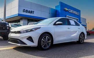 Used 2023 Kia Forte LXS w/ LXS Technology Package image 1