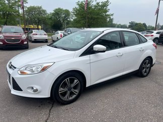 Used 2014 Ford Focus SE w/ SE Sport Package image 1
