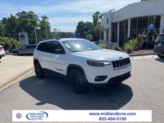 Used 2023 Jeep Cherokee Altitude Lux image 1