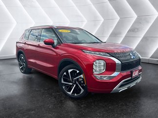 Used 2022 Mitsubishi Outlander SEL image 1