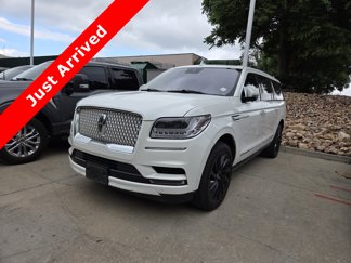 Used 2020 Lincoln Navigator L Reserve w/ Equipment Group 208A Reserve image 1