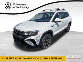 Used 2022 Volkswagen Taos SE image 1