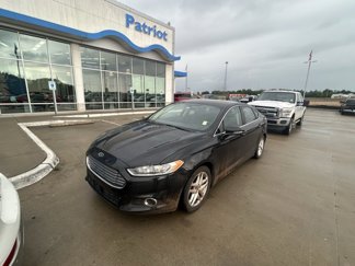 Used 2013 Ford Fusion SE image 1