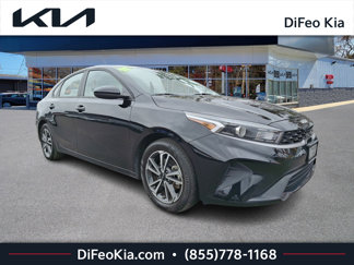 Certified 2022 Kia Forte LXS image 1
