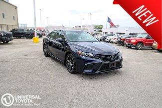 Used 2022 Toyota Camry SE image 1