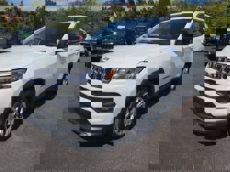 New 2025 Jeep Compass Latitude w/ Sun and Sound Group image 1