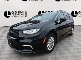 Used 2022 Chrysler Pacifica Touring-L w/ Uconnect Theater Family Group image 1