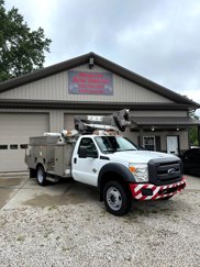 Used 2013 Ford F550 4x4 Regular Cab Super Duty w/ Payload Upgrade Pkg image 1