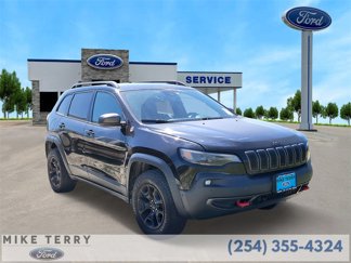 Used 2019 Jeep Cherokee Trailhawk image 1