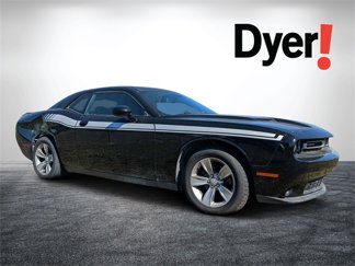 Used 2018 Dodge Challenger SXT image 1