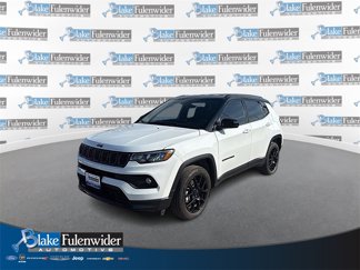 Used 2024 Jeep Compass Latitude w/ Altitude Special Edition image 1