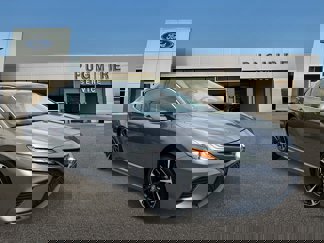 Used 2019 Toyota Camry XSE image 1