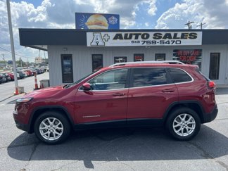 Used 2017 Jeep Cherokee Latitude w/ Cold Weather Group image 1
