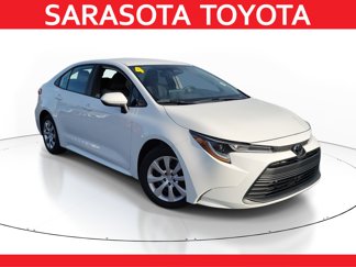 Used 2024 Toyota Corolla LE image 1