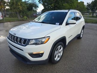 Certified 2019 Jeep Compass Latitude image 1