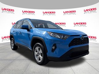 Used 2021 Toyota RAV4 XLE image 1