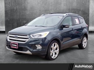 Used 2019 Ford Escape Titanium w/ U9j03 - Titanium Tow Package image 1