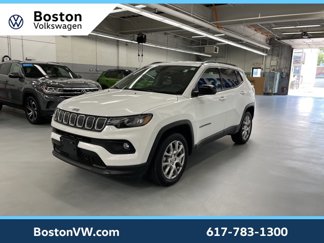 Used 2022 Jeep Compass Latitude image 1
