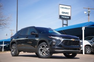 New 2025 Chevrolet Trax LT w/ Driver Confidence Package image 1