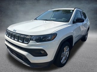 Used 2022 Jeep Compass Latitude w/ Sun and Sound Group image 1