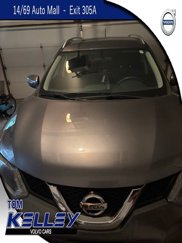 Used 2015 Nissan Rogue SV image 1