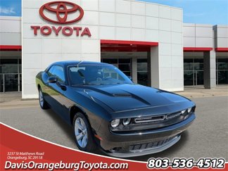 Used 2023 Dodge Challenger SXT image 1