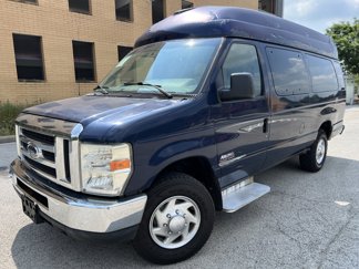 Used 2009 Ford E-350 and Econoline 350 Extended Super Duty image 1
