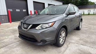 Used 2018 Nissan Rogue Sport SV image 1