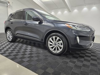Used 2022 Ford Escape Titanium image 1