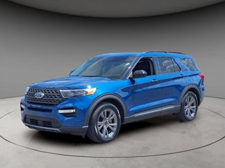 Used 2022 Ford Explorer XLT w/ Equipment Group 202A image 1