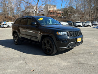 Used 2018 Jeep Grand Cherokee Laredo image 1