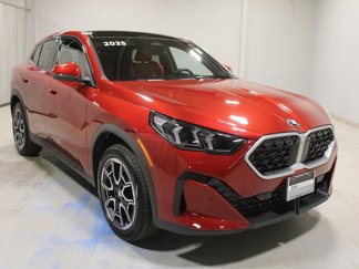 Used 2025 BMW X2 xDrive28i w/ Convenience Package image 1
