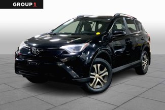 Used 2017 Toyota RAV4 LE image 1