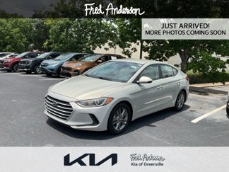 Used 2017 Hyundai Elantra SE image 1