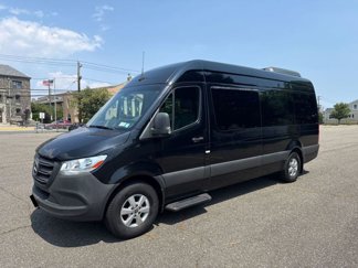 Used 2019 Mercedes-Benz Sprinter 2500 image 1
