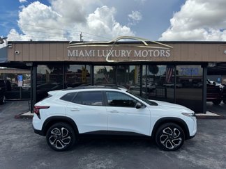 Used 2025 Chevrolet Trax RS w/ Sunroof Package image 1