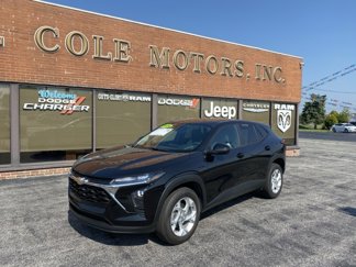 Used 2024 Chevrolet Trax LS w/ LS Convenience Package image 1