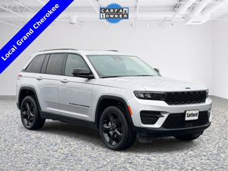 Used 2024 Jeep Grand Cherokee Altitude image 1