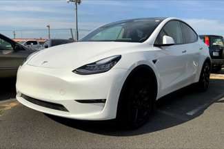 Used 2022 Tesla Model Y Long Range image 1