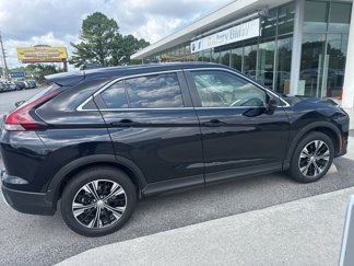 Used 2022 Mitsubishi Eclipse Cross SE image 1