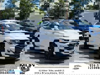 Used 2024 Chevrolet Malibu LT image 1